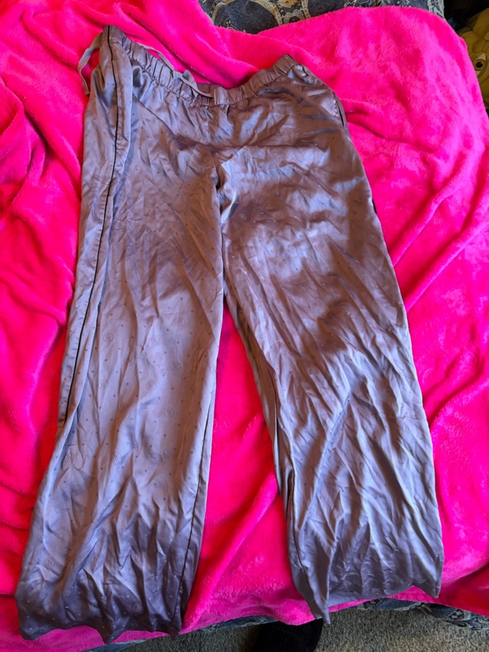 Women's Silky Purple pajamas - Picture 9 of 10